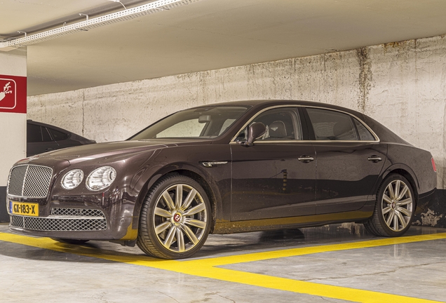 Bentley Flying Spur V8