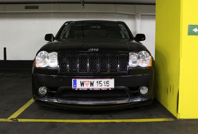 Jeep Grand Cherokee SRT-8 2005