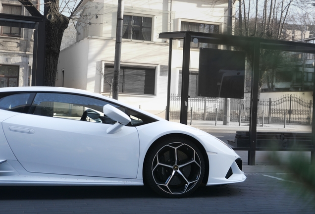 Lamborghini Huracán LP640-4 EVO