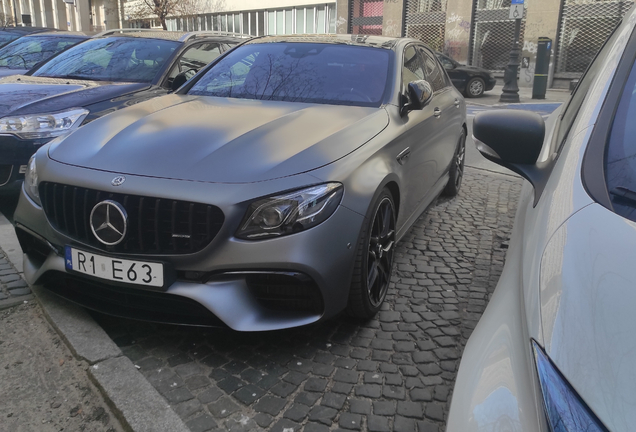 Mercedes-AMG E 63 S W213