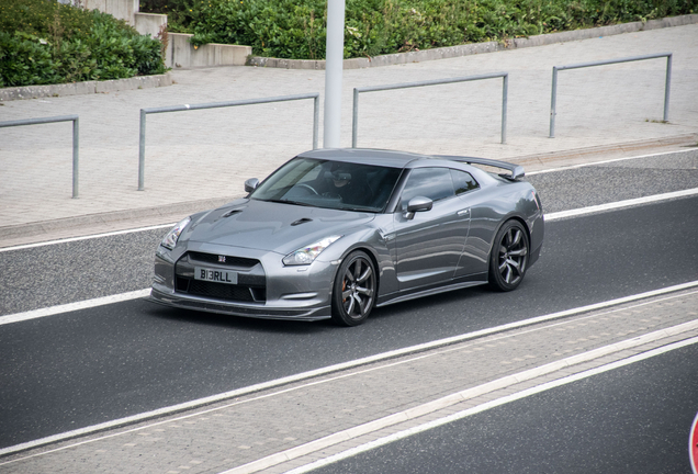 Nissan GT-R