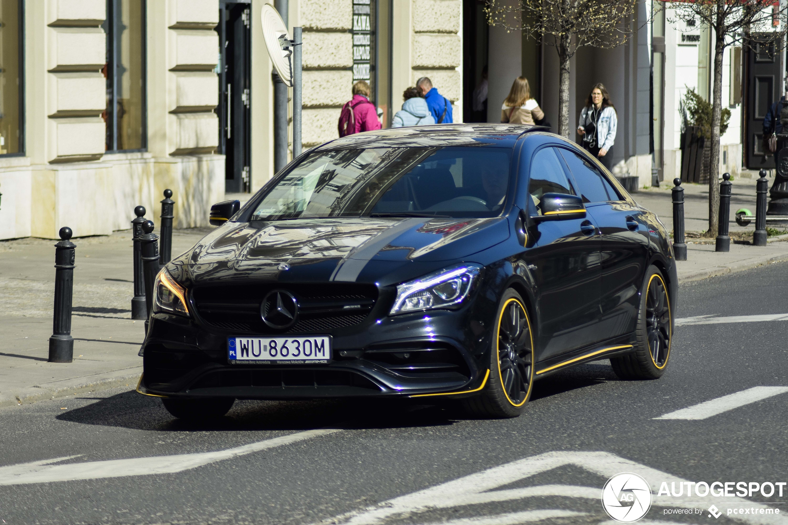 Mercedes-AMG CLA 45 C117 Yellow Night Edition