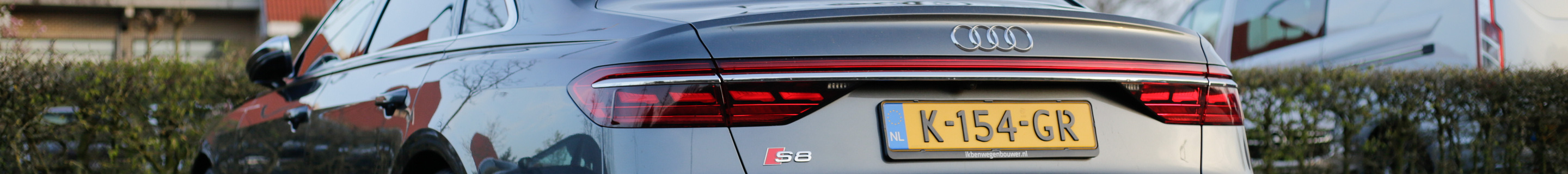 Audi S8 D5