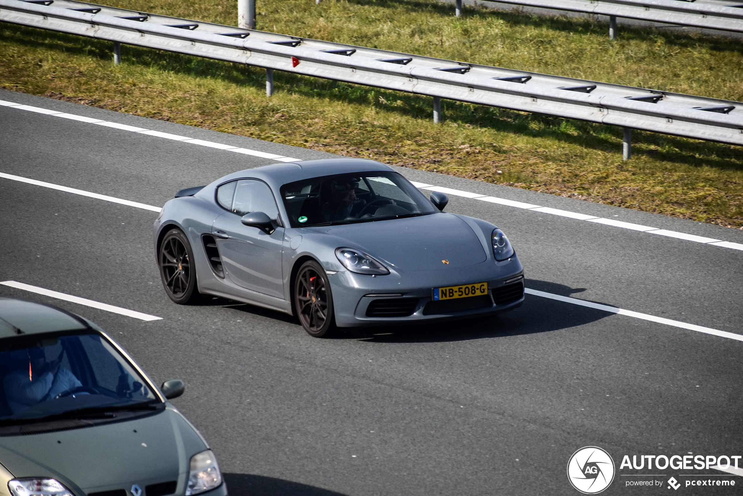 Porsche 718 Cayman S