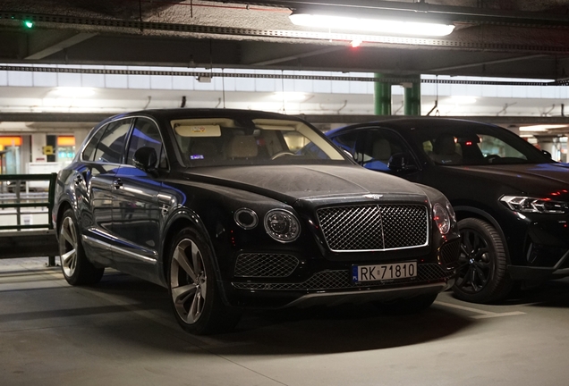 Bentley Bentayga V8