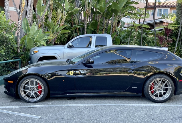 Ferrari FF