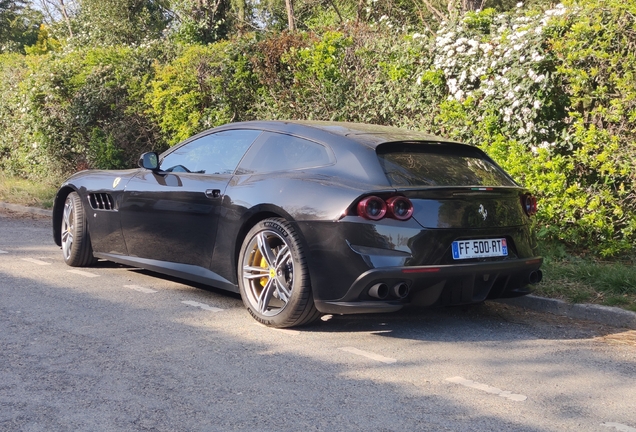 Ferrari GTC4Lusso