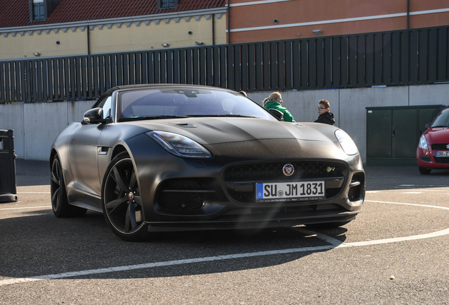 Jaguar F-TYPE R Convertible 2017