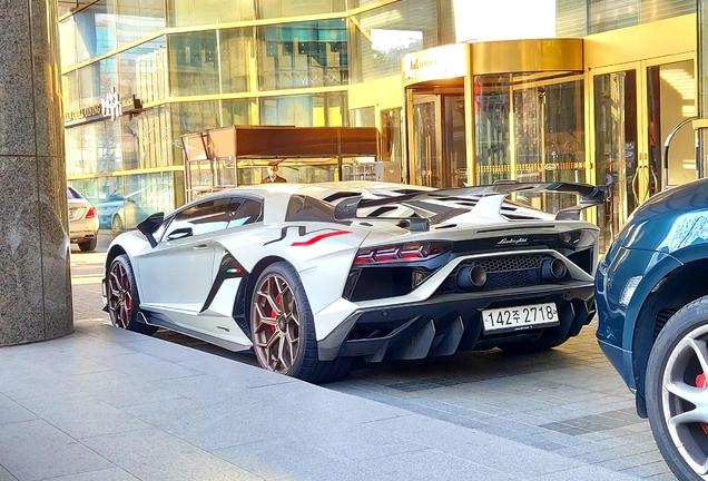 Lamborghini Aventador LP770-4 SVJ