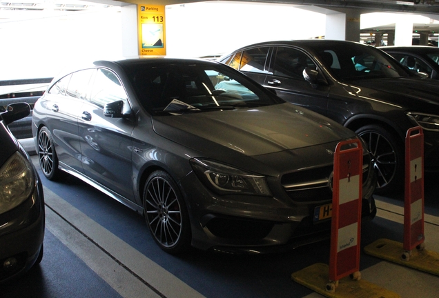 Mercedes-Benz CLA 45 AMG Shooting Brake