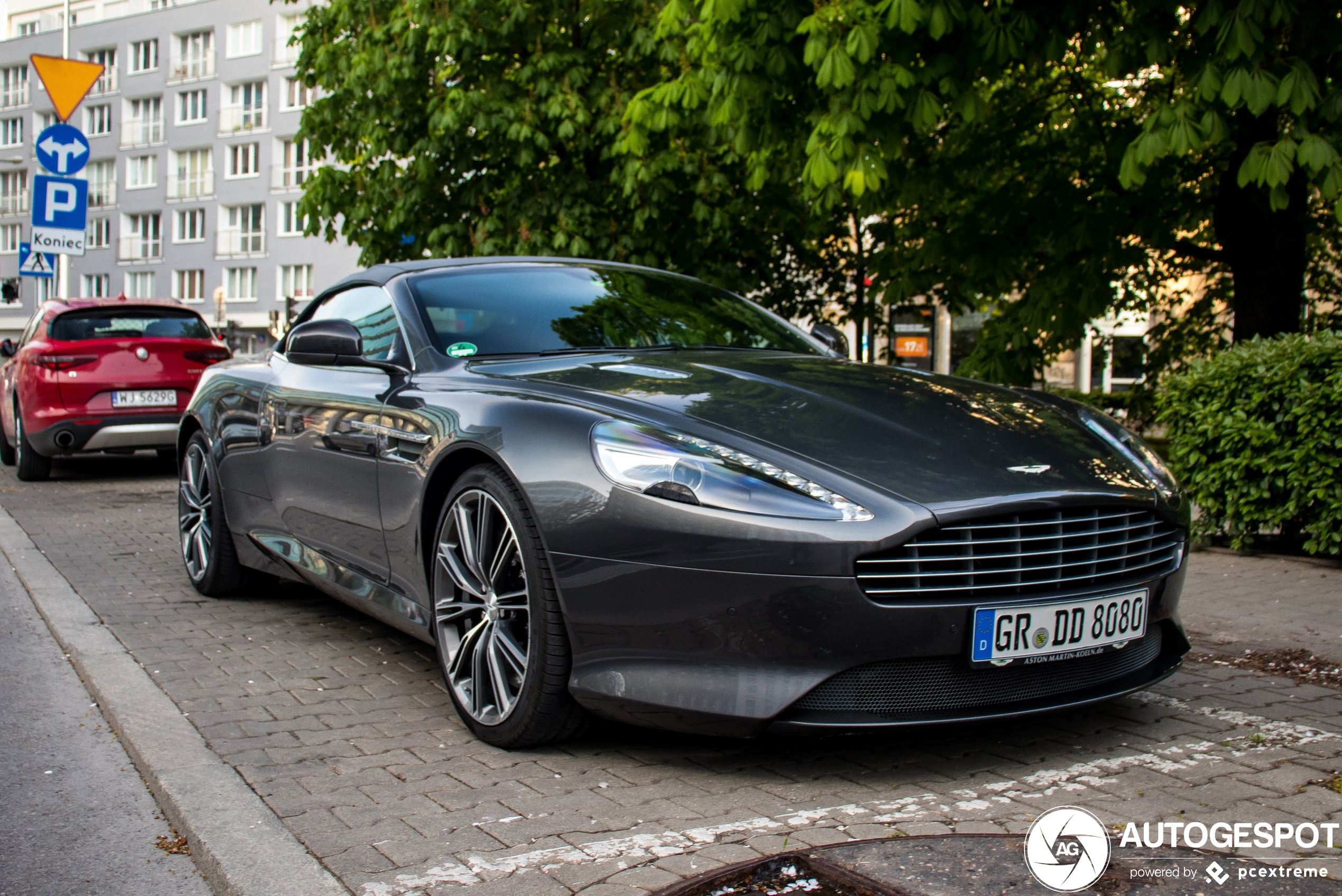 Aston Martin DB9 Volante 2013