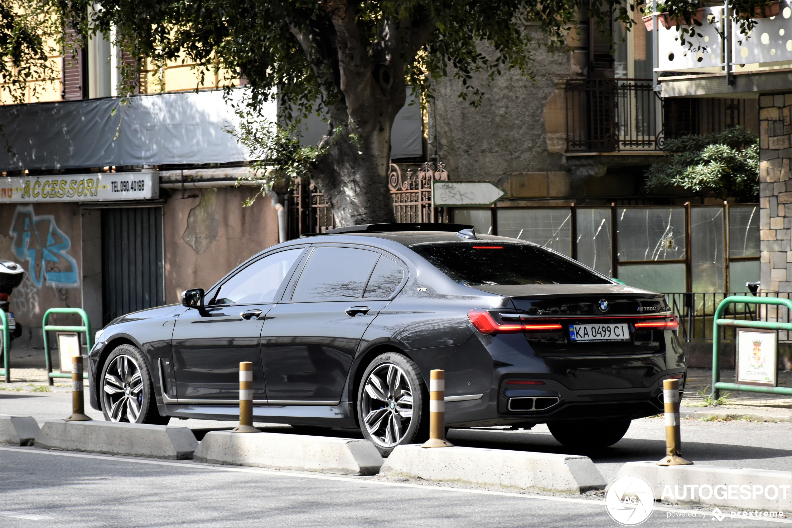 BMW M760Li xDrive 2019