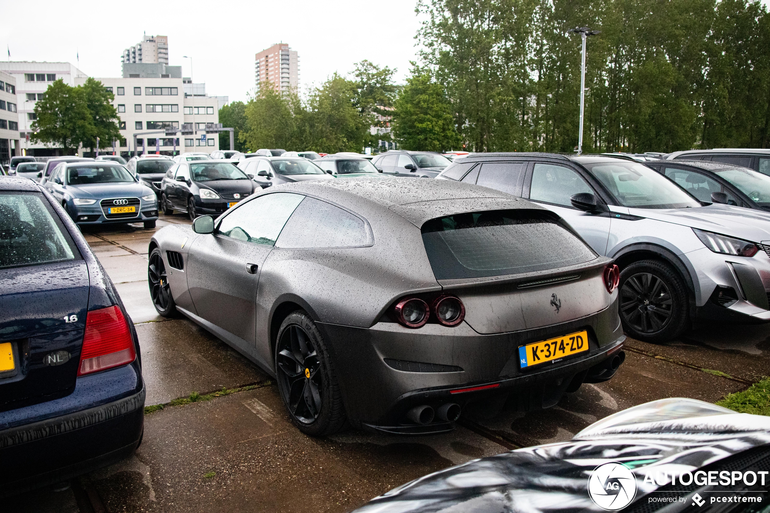 Ferrari GTC4Lusso T