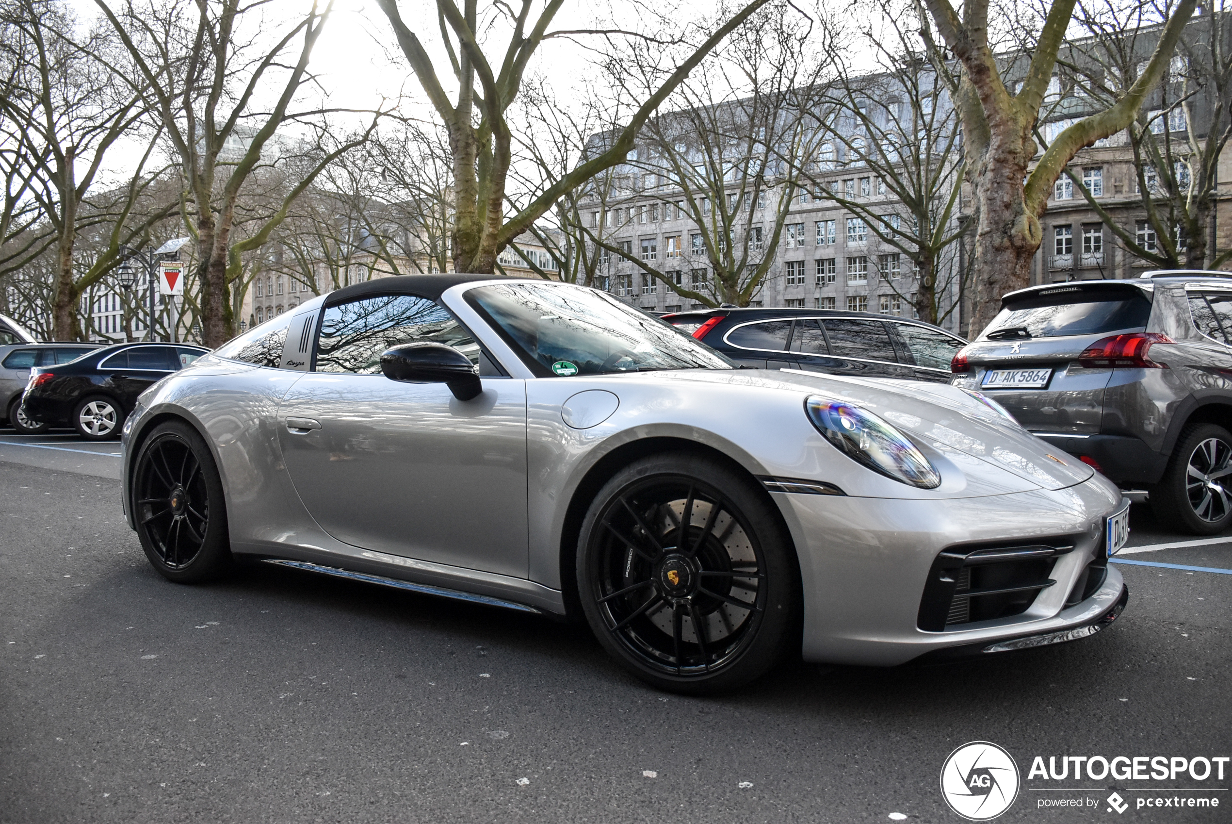 Porsche 992 Targa 4 GTS