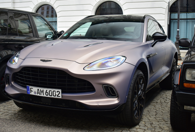 Aston Martin DBX