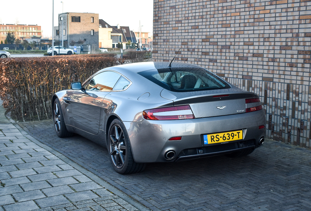 Aston Martin V8 Vantage