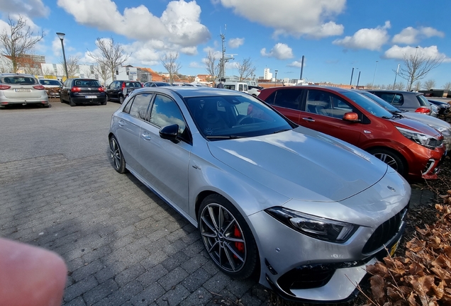 Mercedes-AMG A 45 S W177