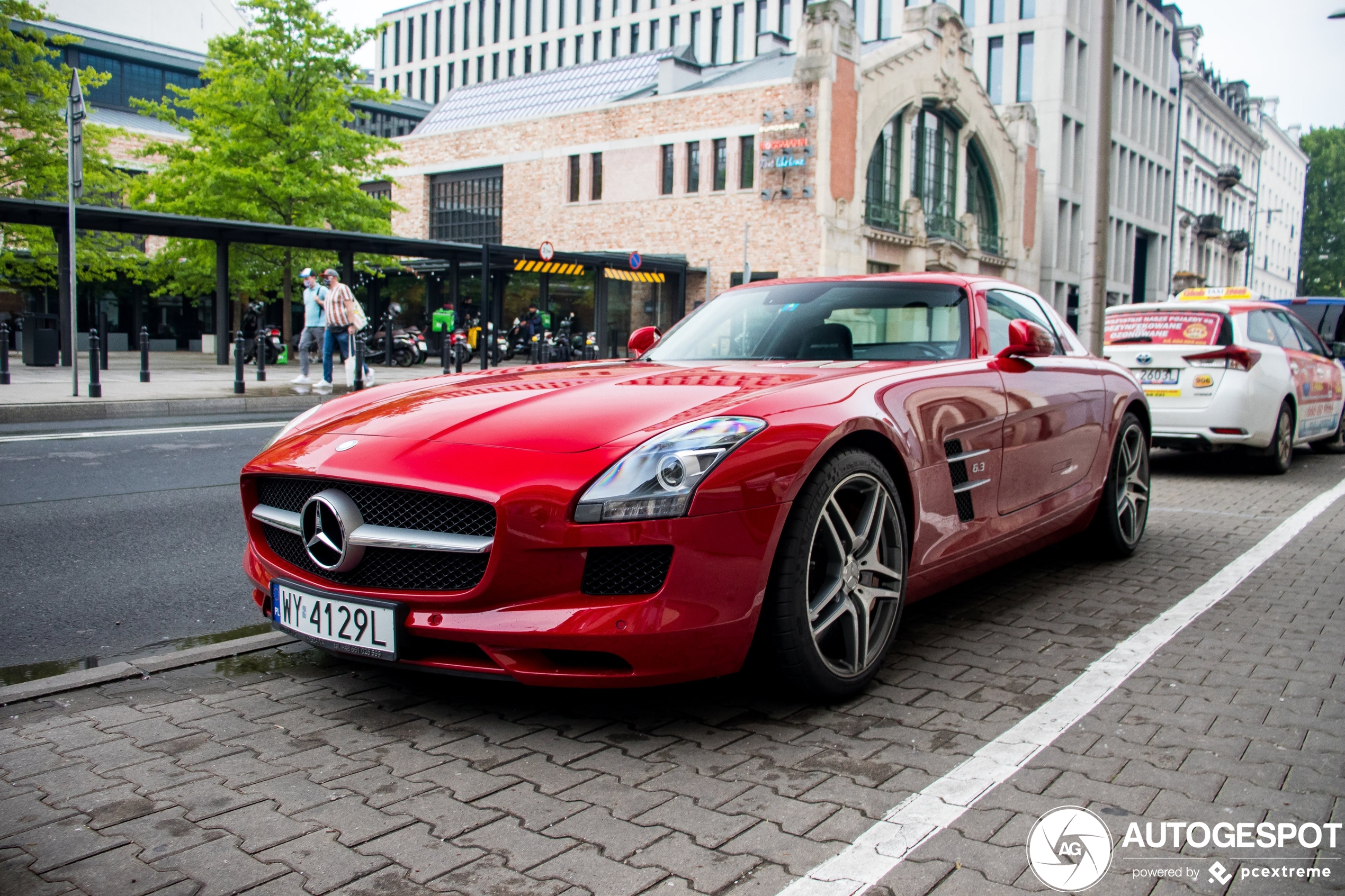 Mercedes-Benz SLS AMG