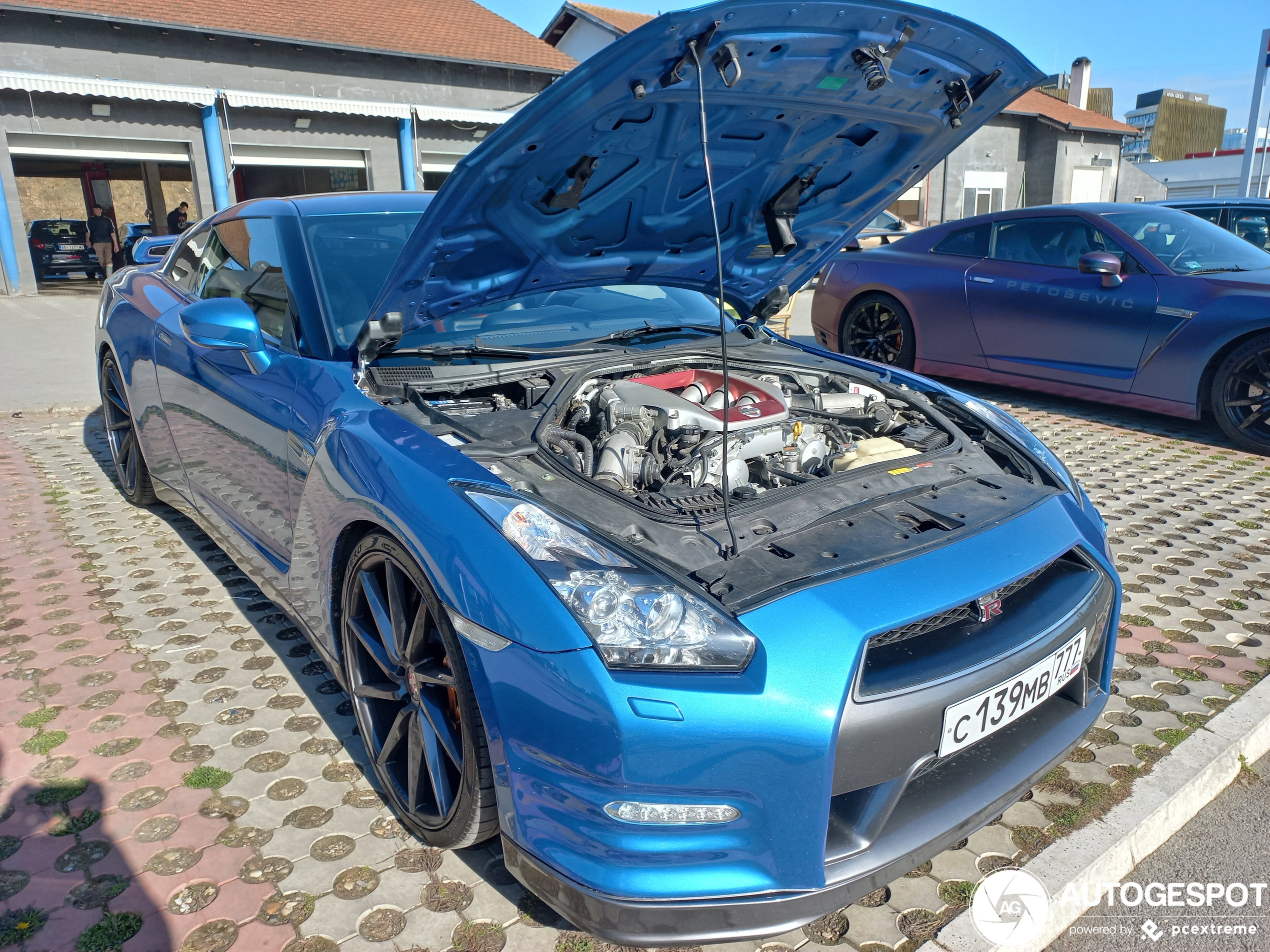 Nissan GT-R 2012