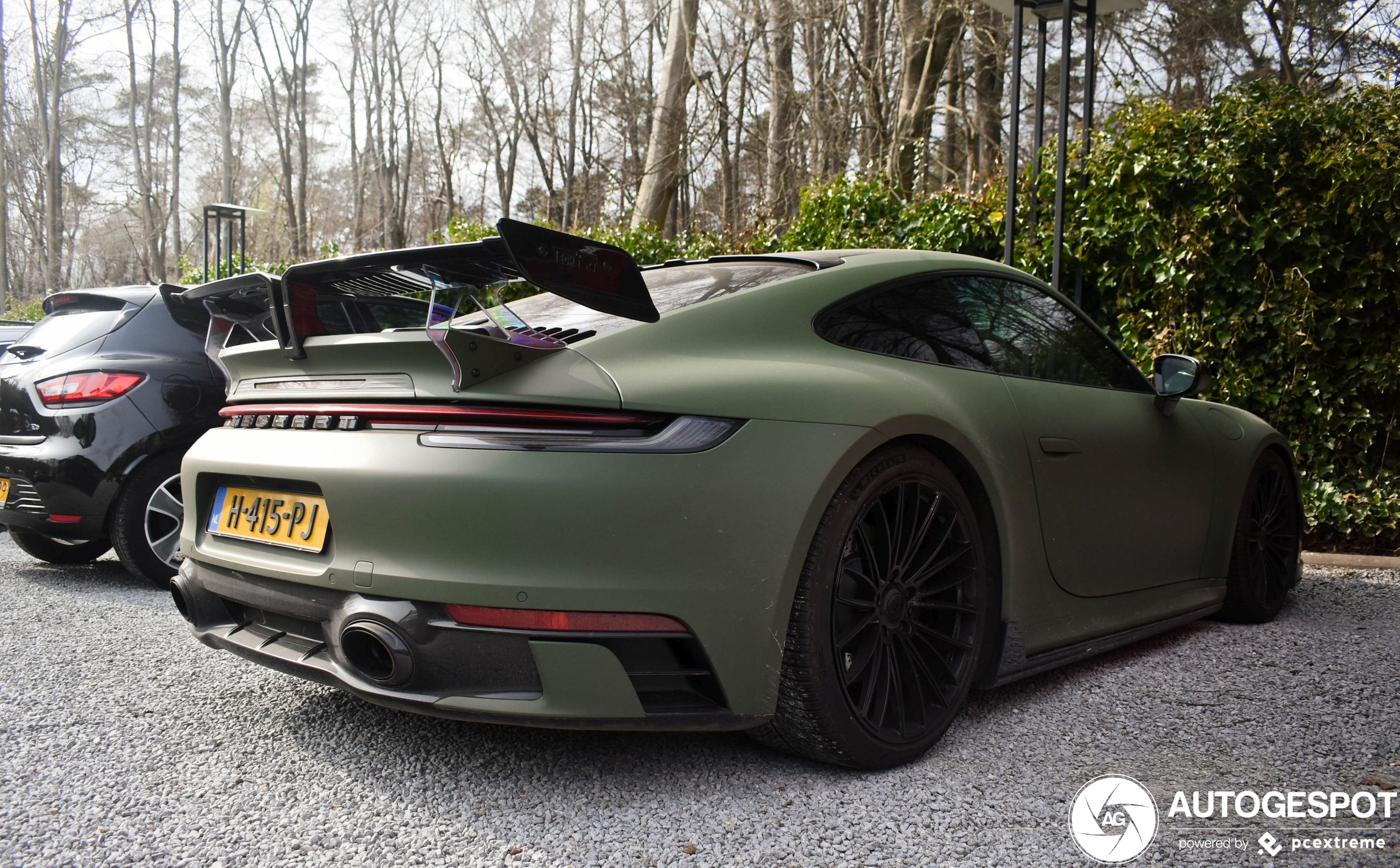 Porsche TechArt 992 Carrera 4S