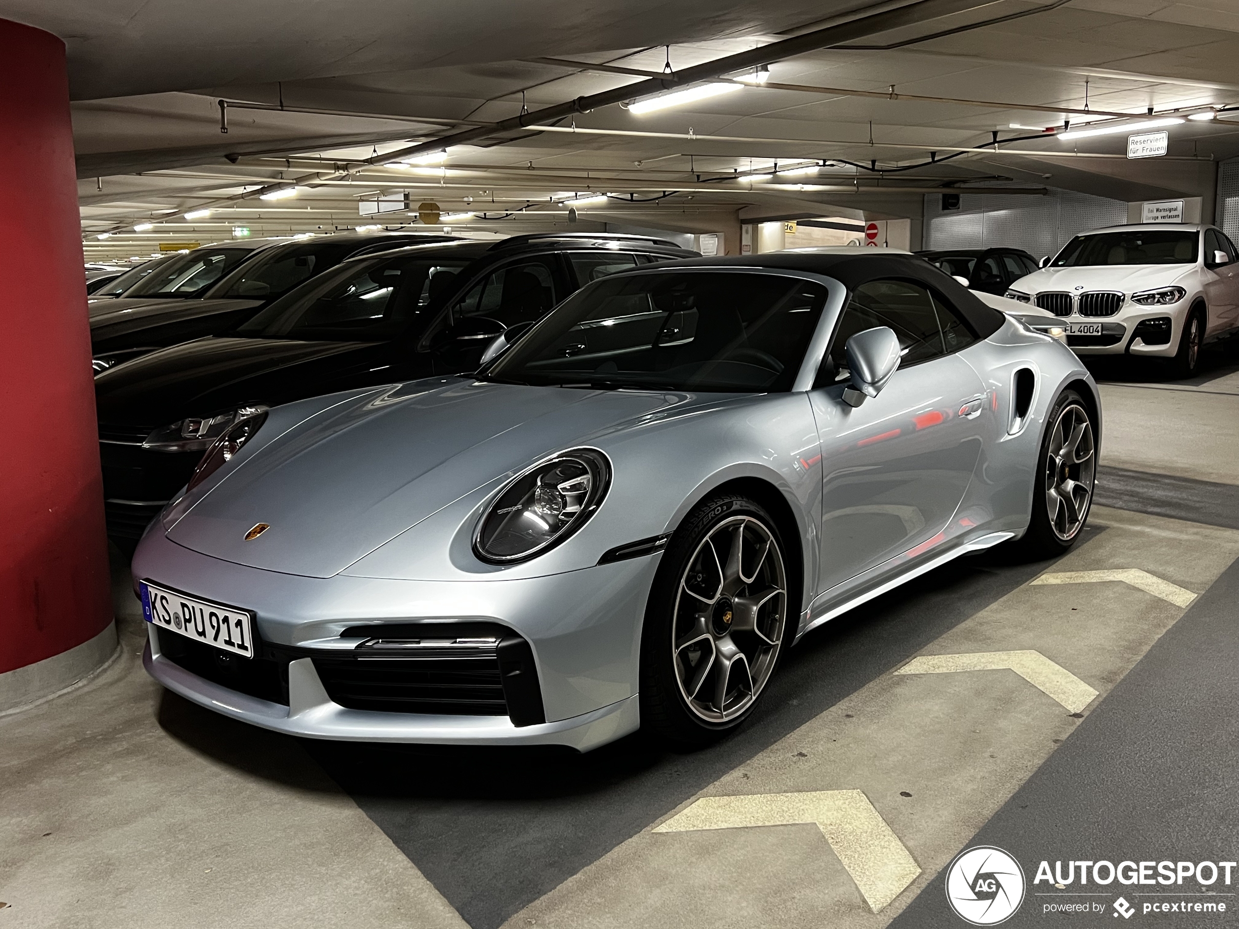 Porsche 992 Turbo Cabriolet