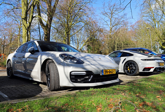 Porsche 971 Panamera Turbo S E-Hybrid