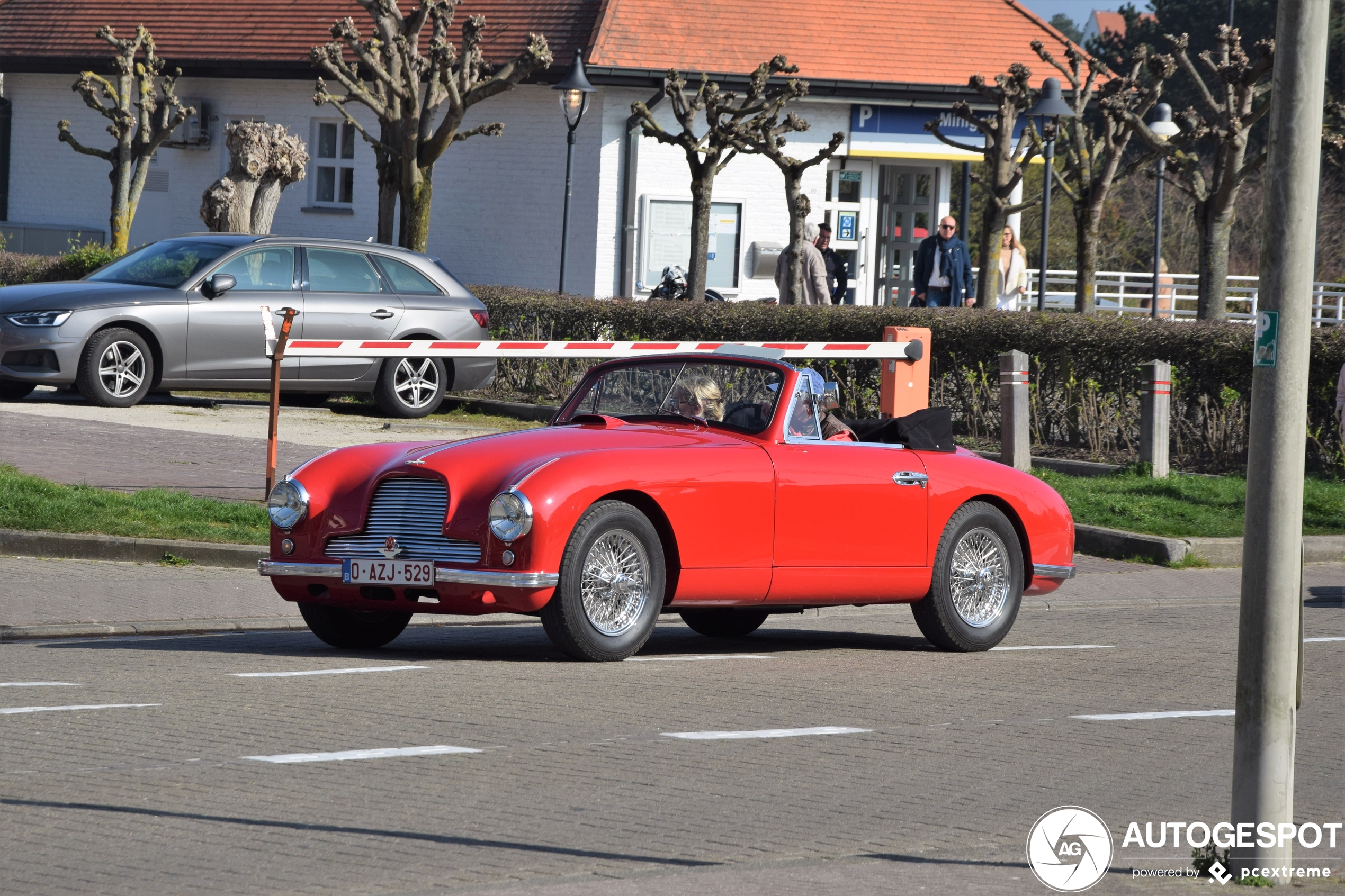 Aston Martin DB2 Drophead Coupé