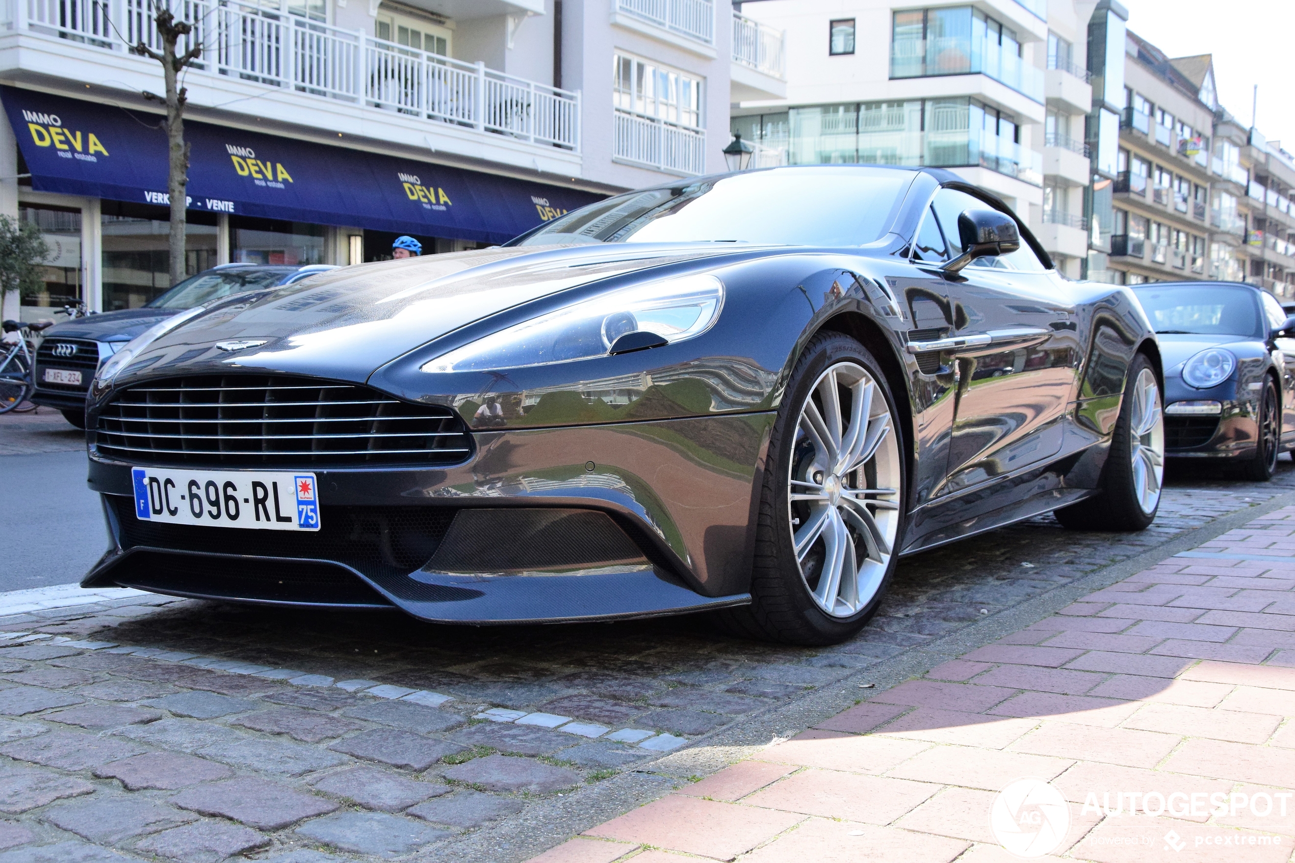 Aston Martin Vanquish Volante