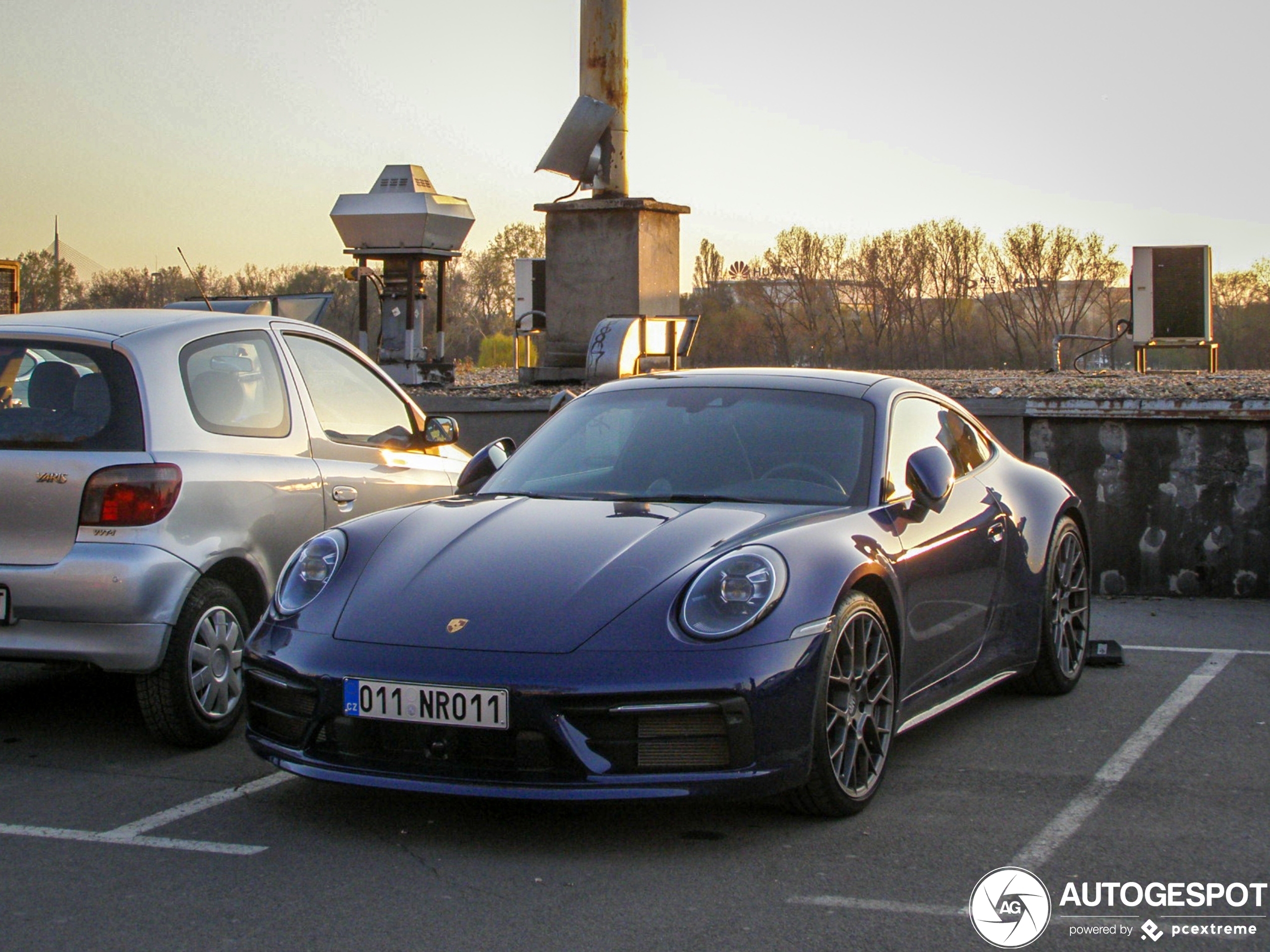 Porsche 992 Carrera 4S