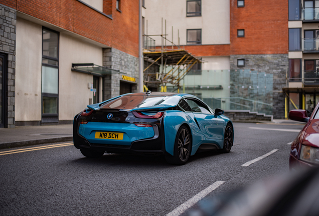 BMW i8