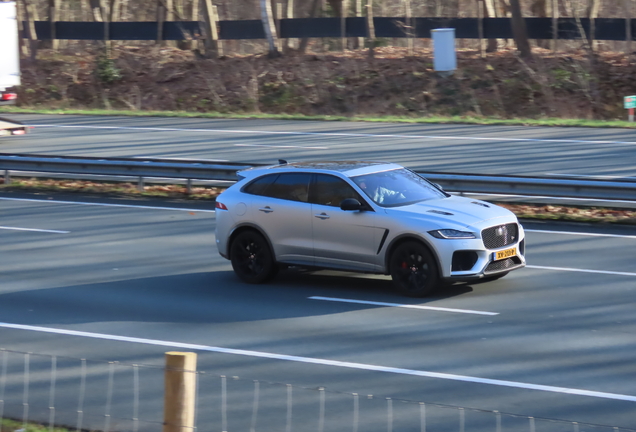 Jaguar F-PACE SVR