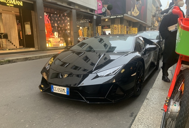 Lamborghini Huracán LP640-4 EVO