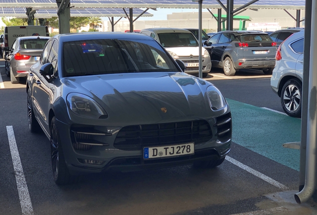 Porsche 95B Macan Turbo