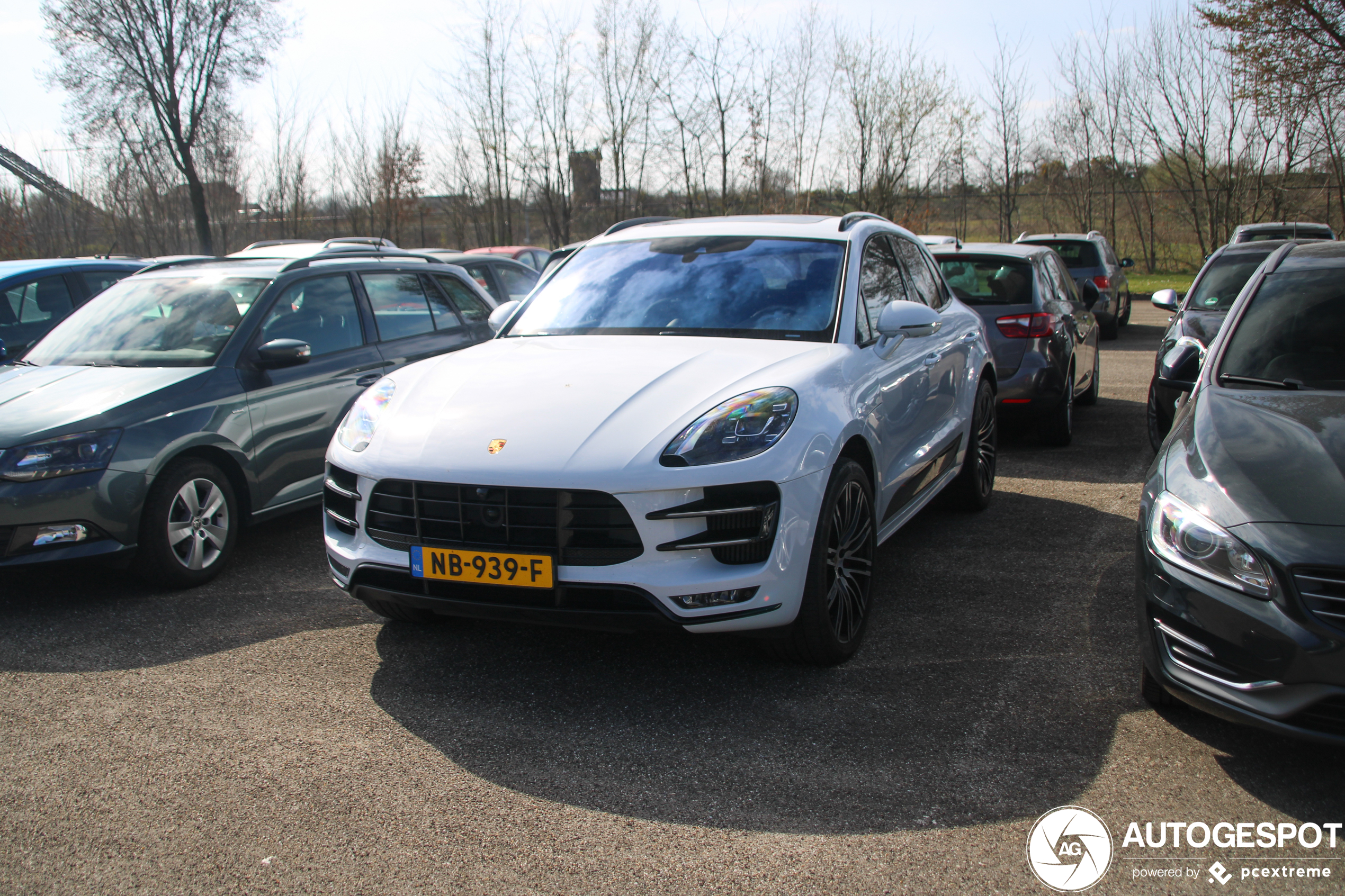 Porsche 95B Macan Turbo