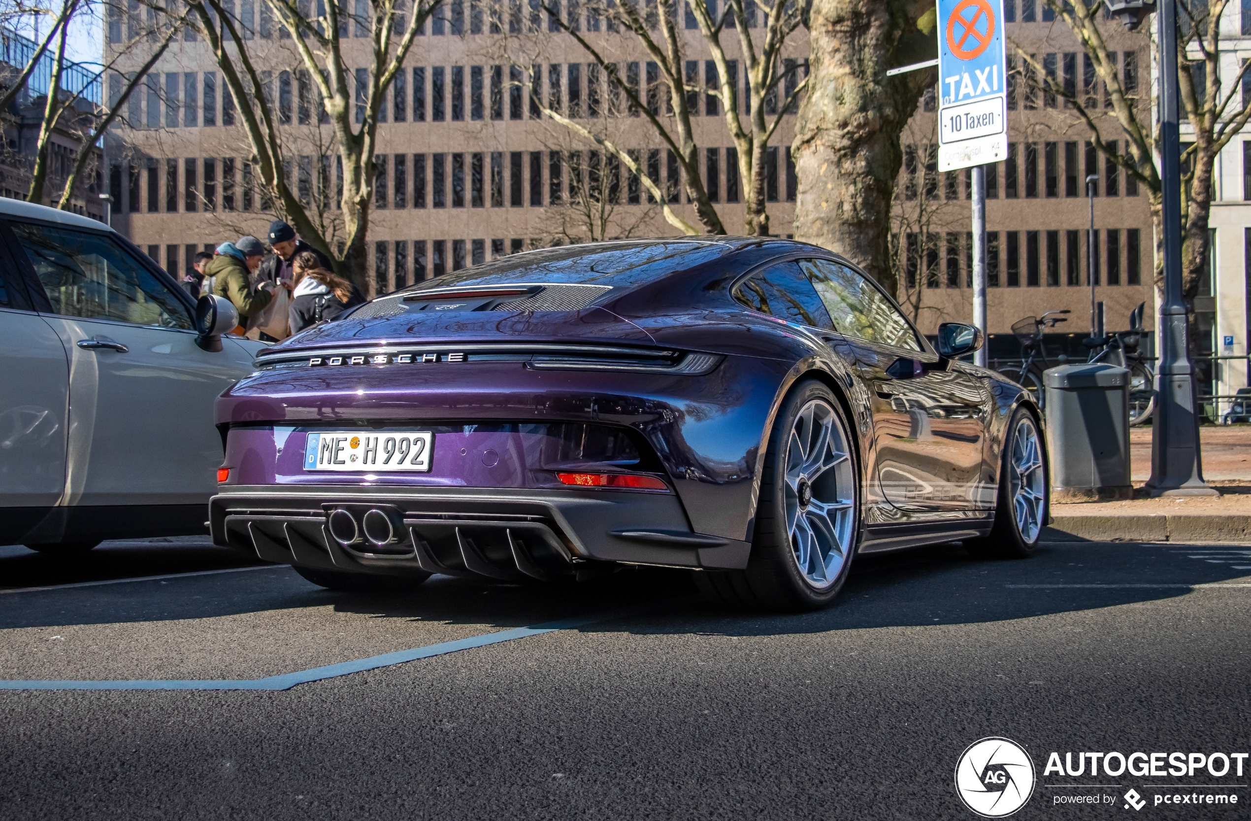 Porsche 992 GT3 Touring