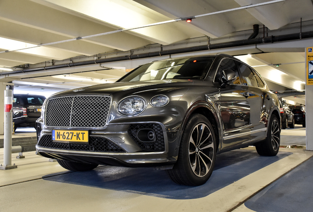 Bentley Bentayga Hybrid 2021