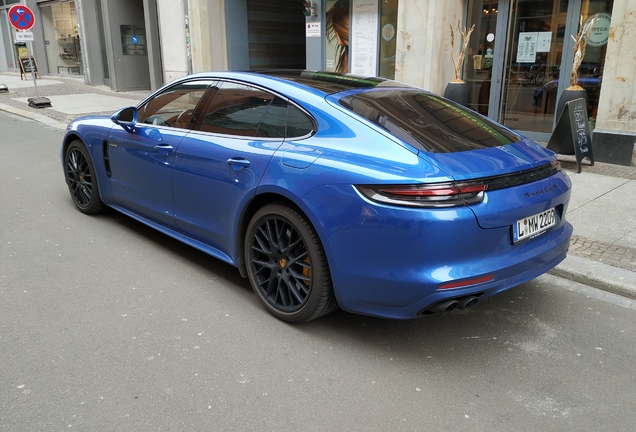 Porsche 971 Panamera Turbo S E-Hybrid