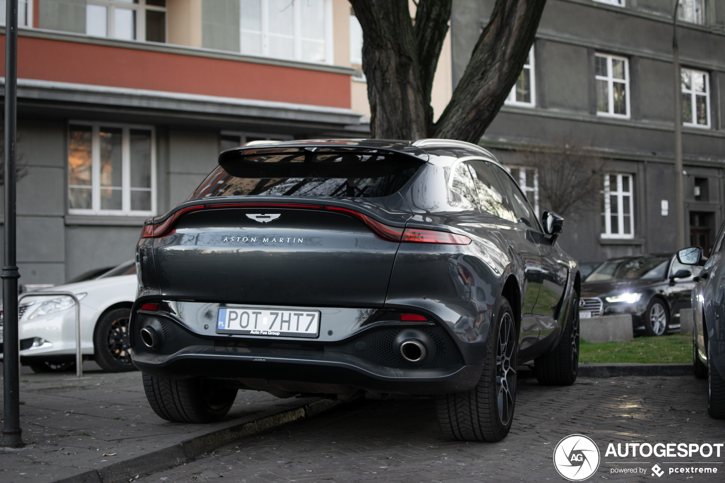 Aston Martin DBX