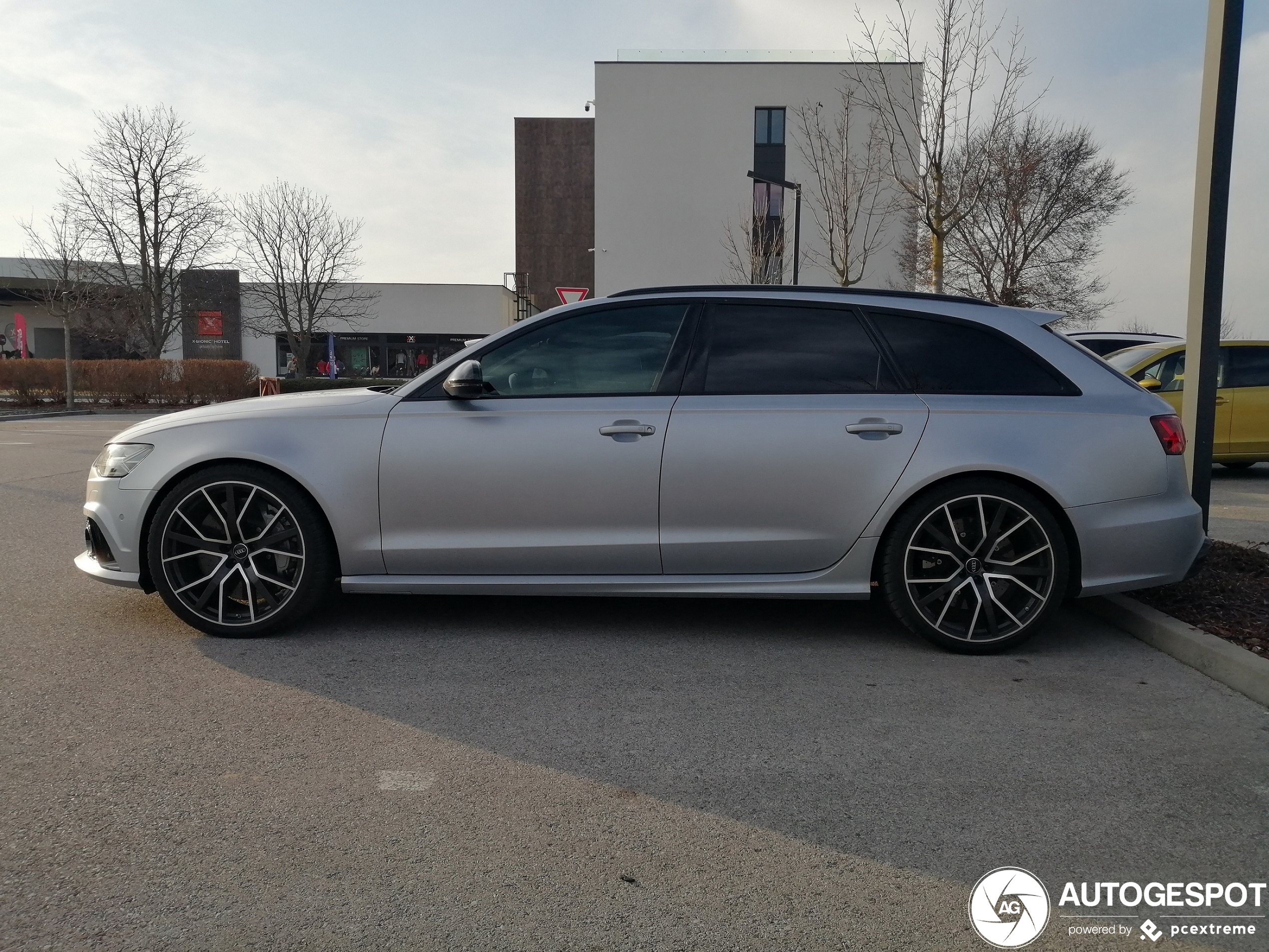 Audi RS6 Avant C7 2015