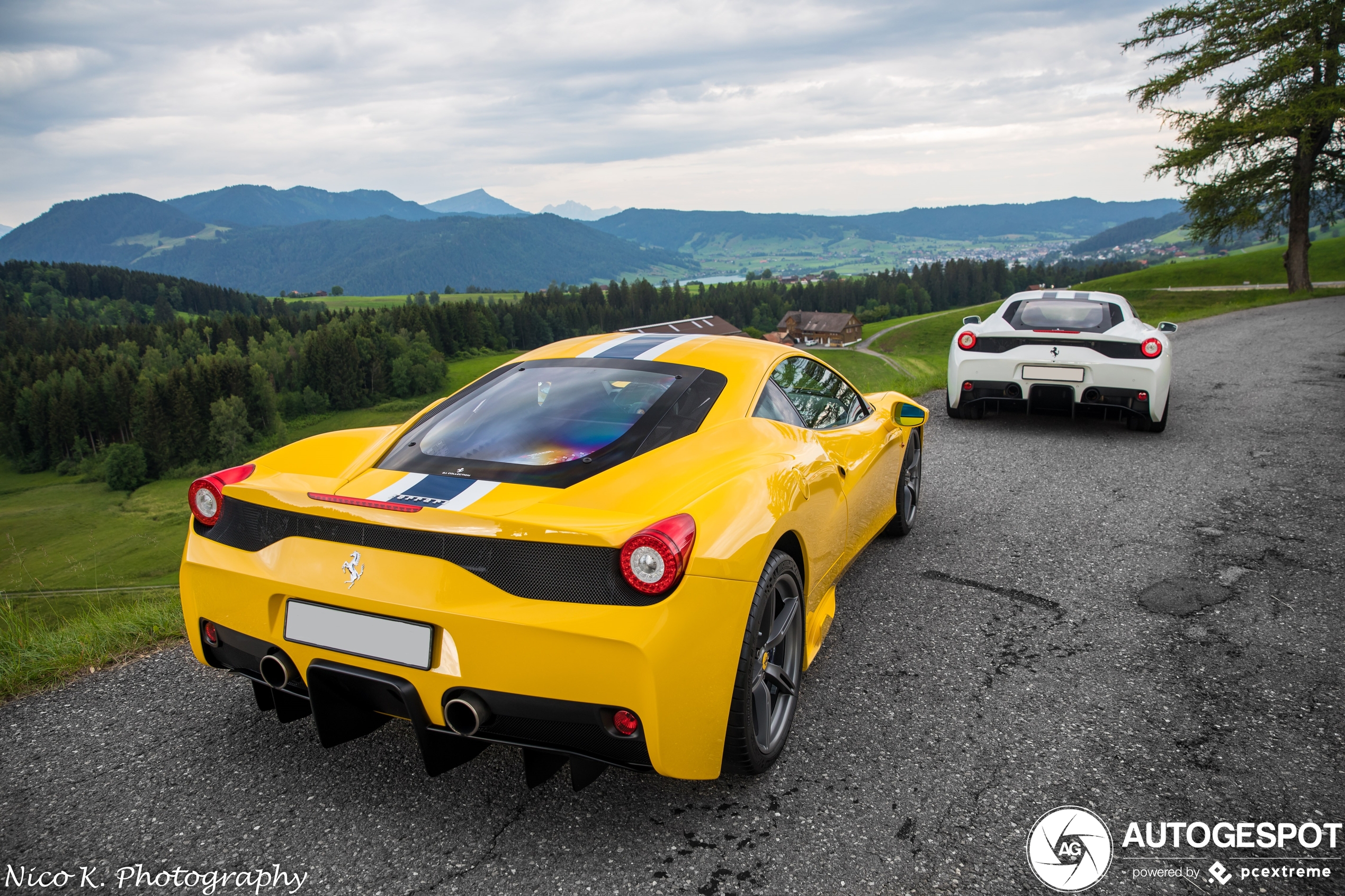 Combotje van Ferrari 458 Speciale's