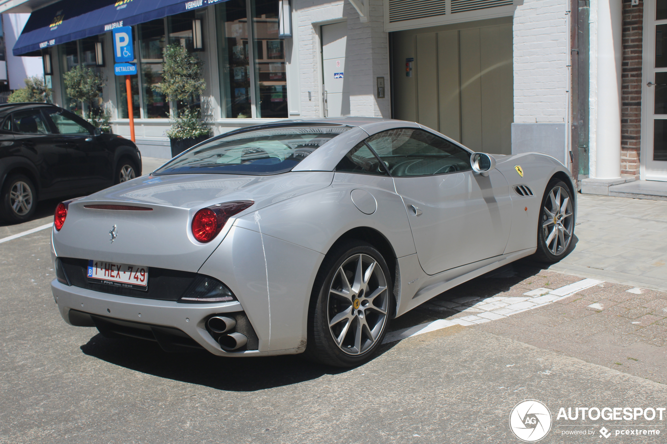 Ferrari California