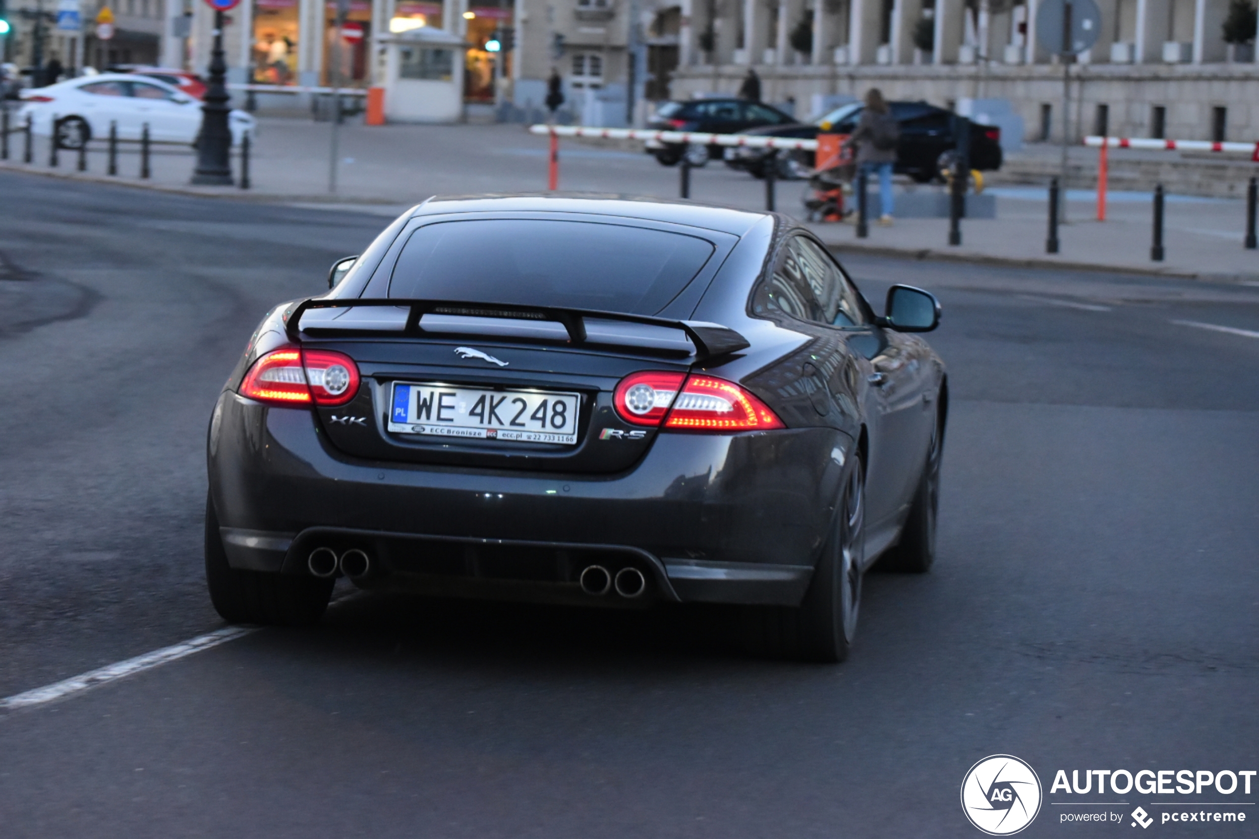 Jaguar XKR-S 2012