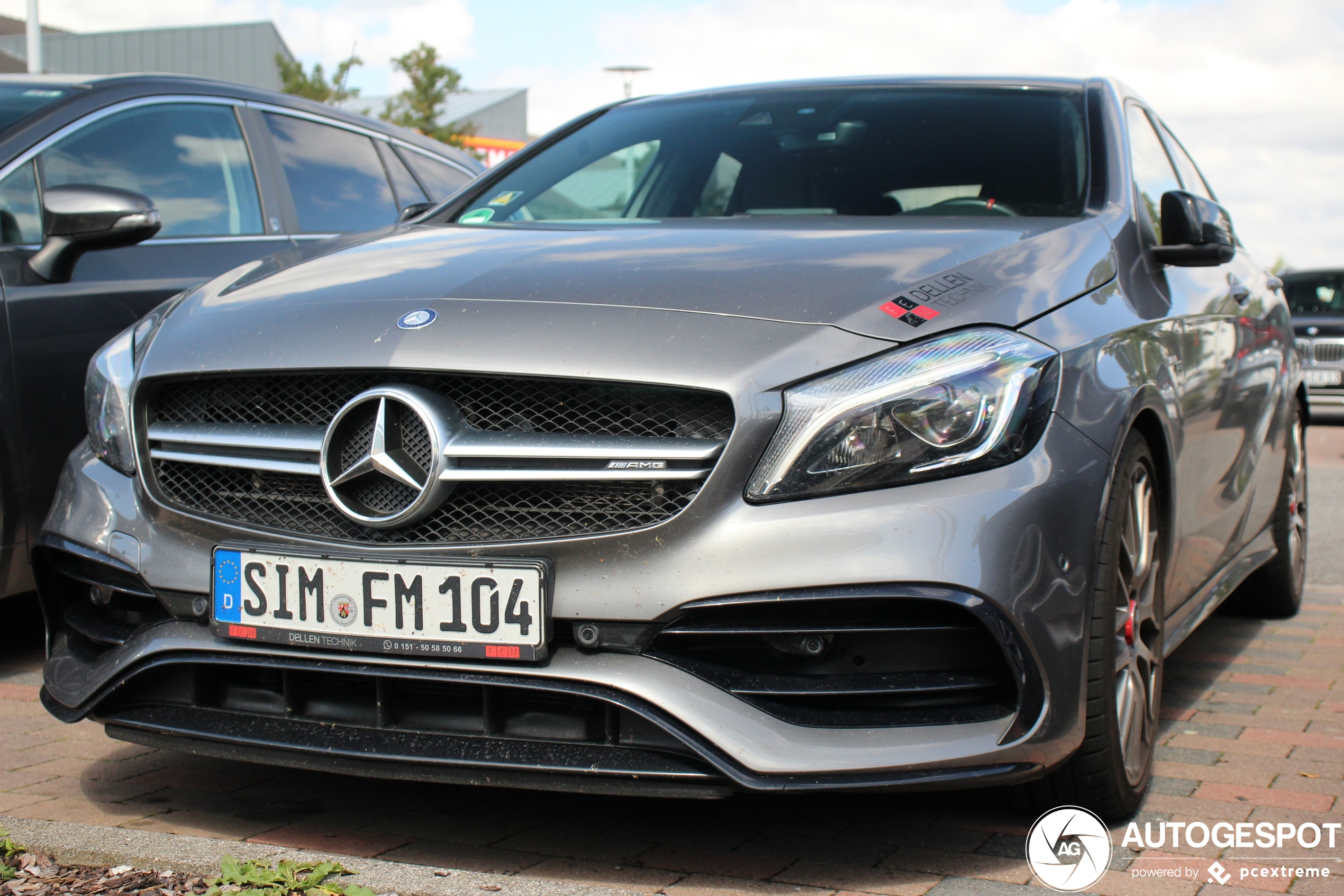 Mercedes-AMG A 45 W176 2015