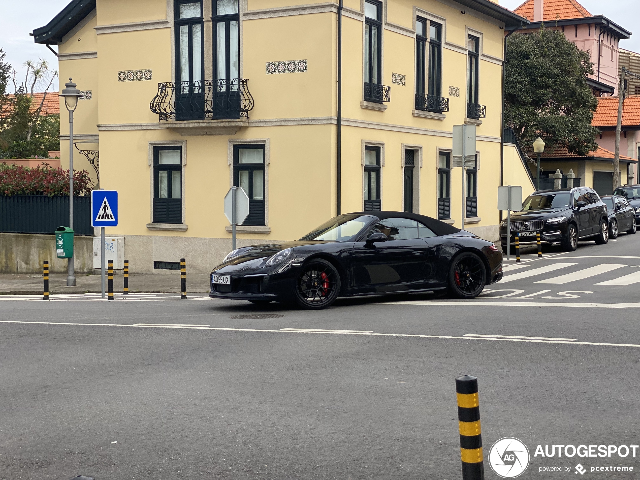 Porsche 991 Carrera 4 GTS Cabriolet MkII