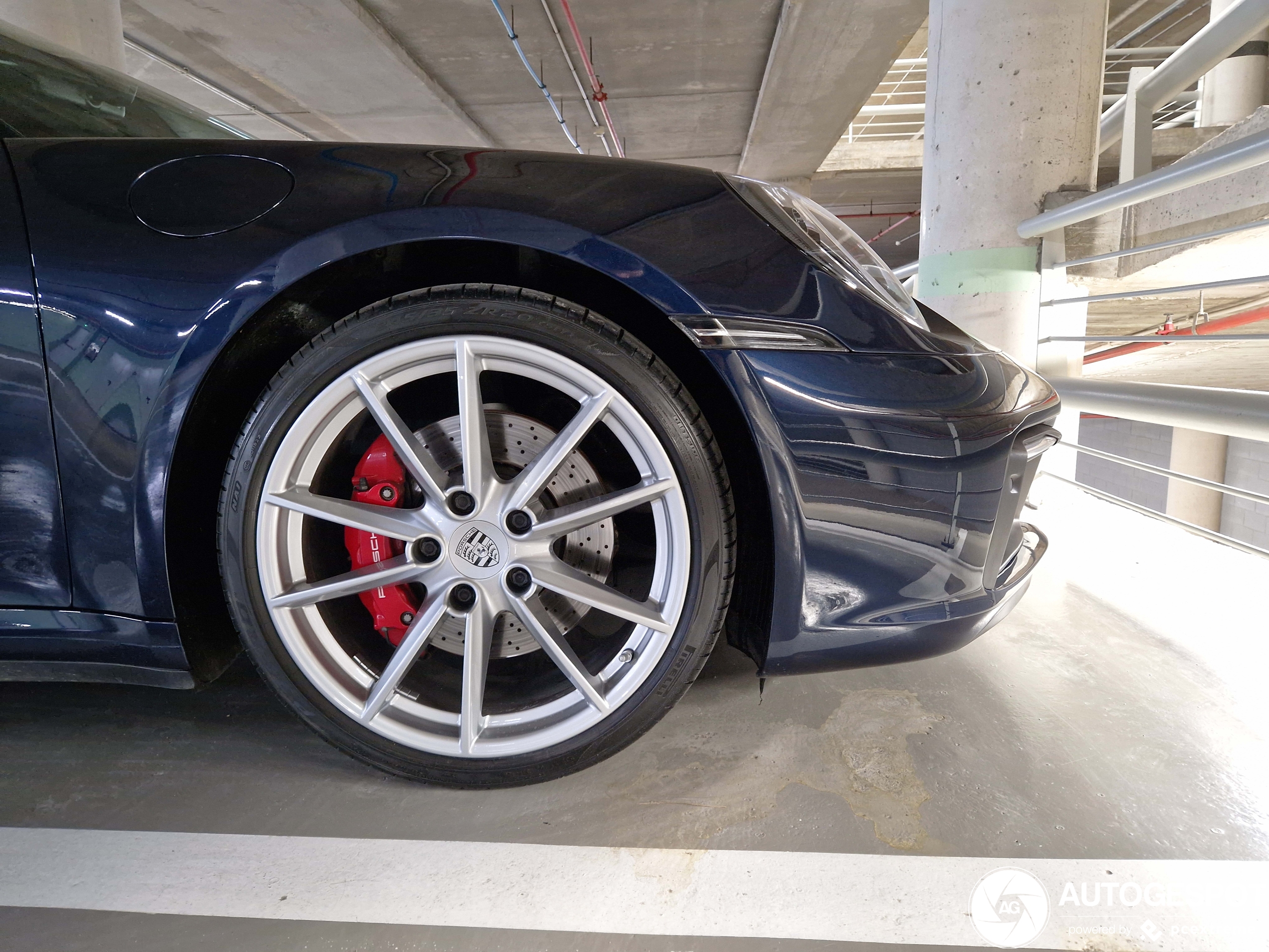 Porsche 992 Carrera 4S