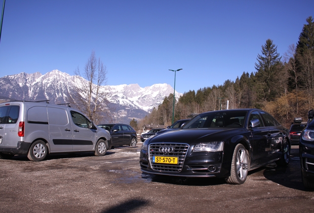 Audi S8 D4