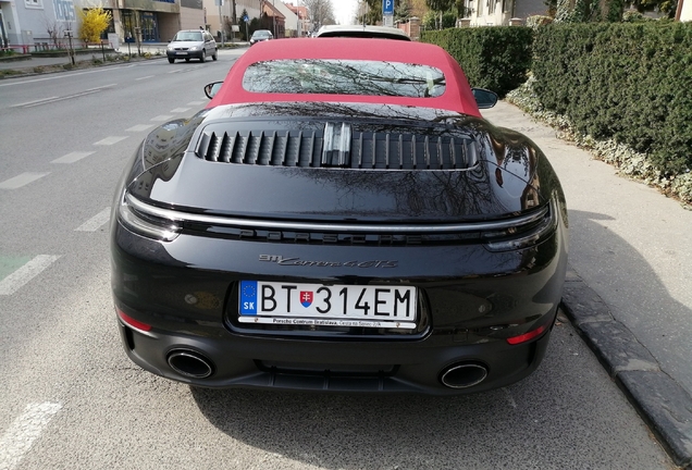 Porsche 992 Carrera 4 GTS Cabriolet