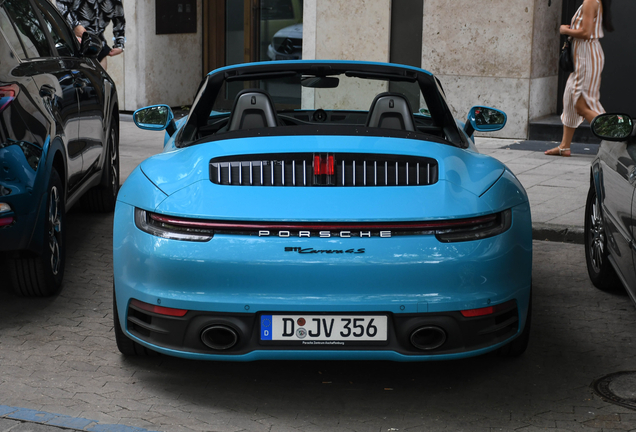 Porsche 992 Carrera 4S Cabriolet