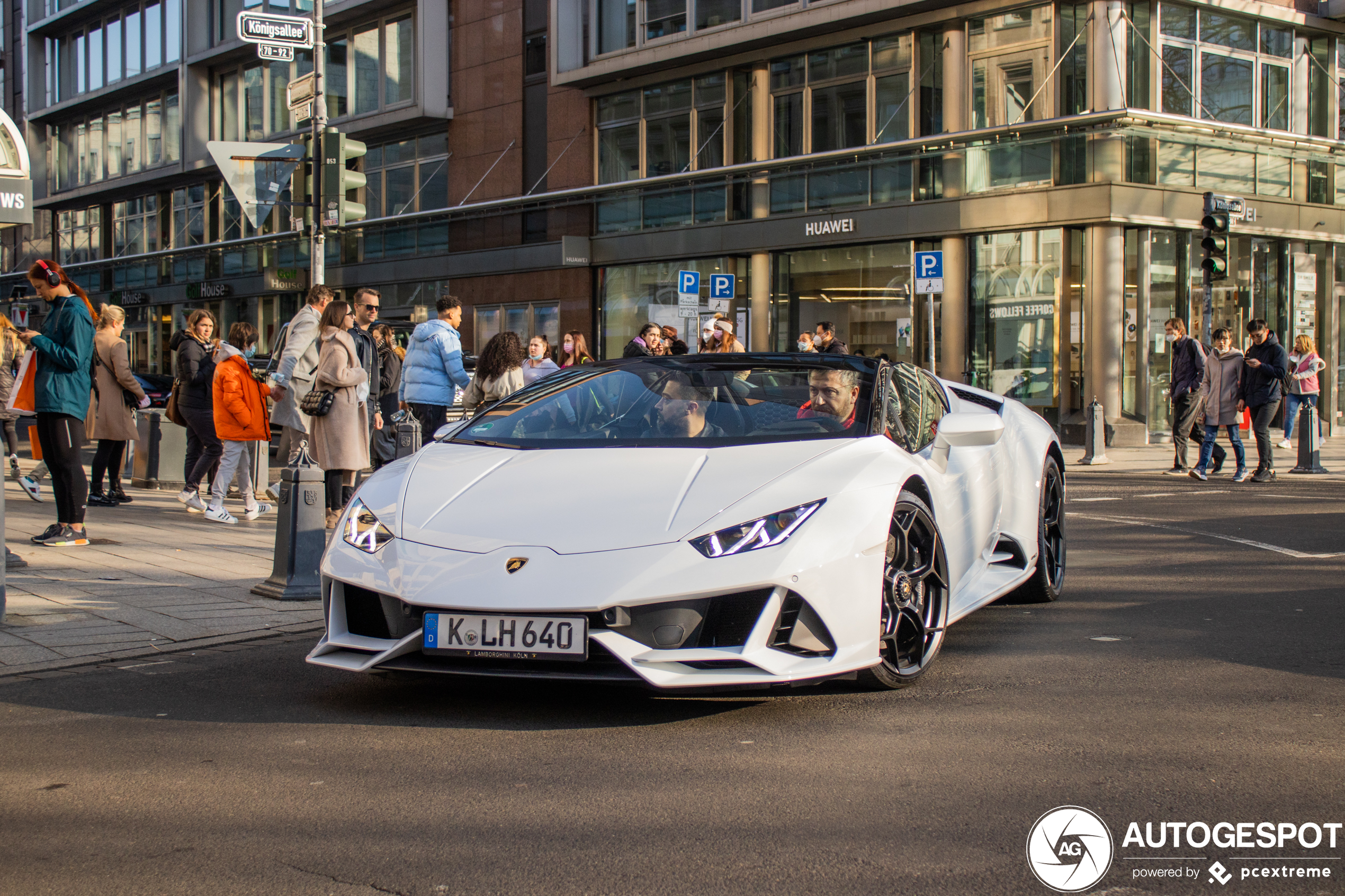 Lamborghini Huracán LP640-4 EVO Spyder