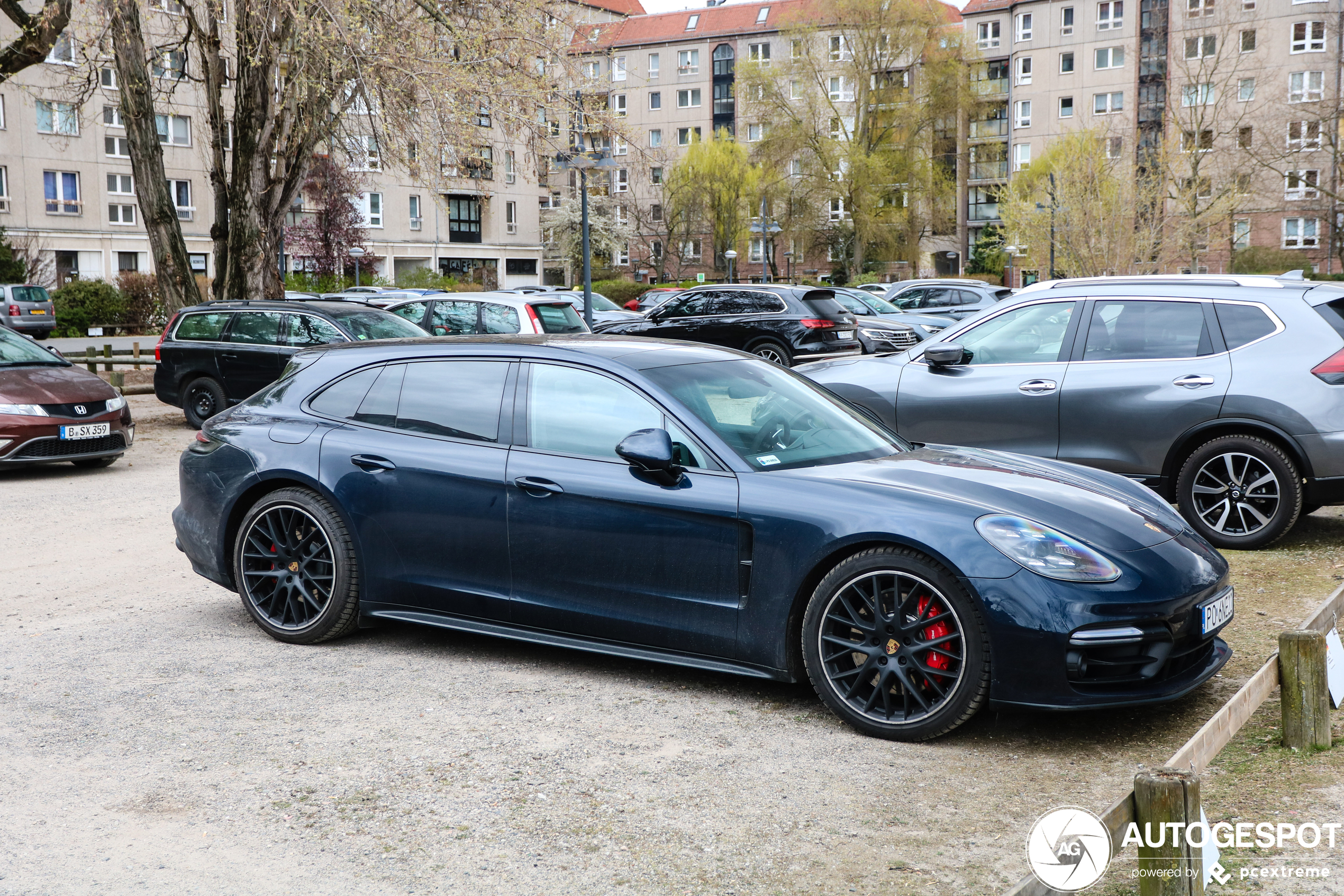 Porsche 971 Panamera GTS Sport Turismo